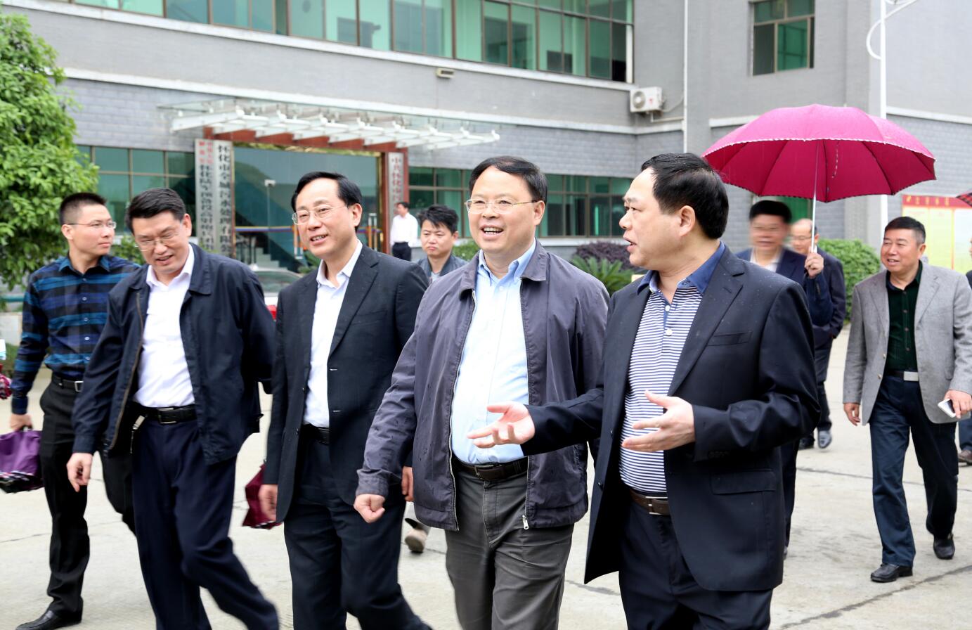 2015年4月，省委常委副省长张剑飞莅临星空官方版网站登录入口-星空(中国)视察.JPG